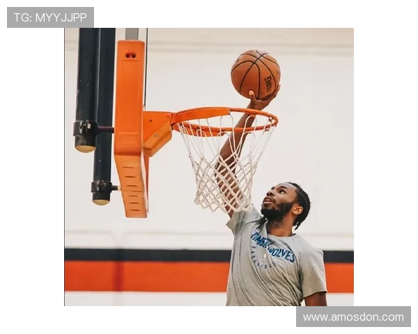 姆伯莫称JJ-加布里埃尔训练中展现独特天赋 姆伯莫称JJ-加布里埃尔训练中展现独特天赋